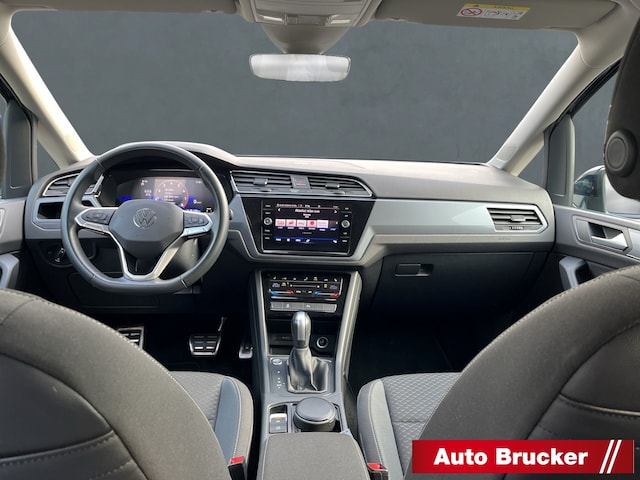 Volkswagen Touran 1.5 TSI DSG