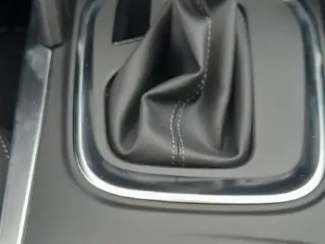 Renault Megane TCe 140 Techno