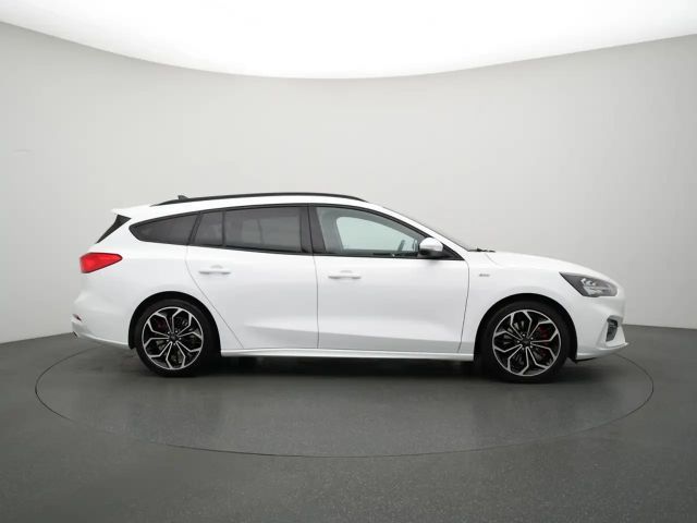 Ford Focus ST Line Wagon