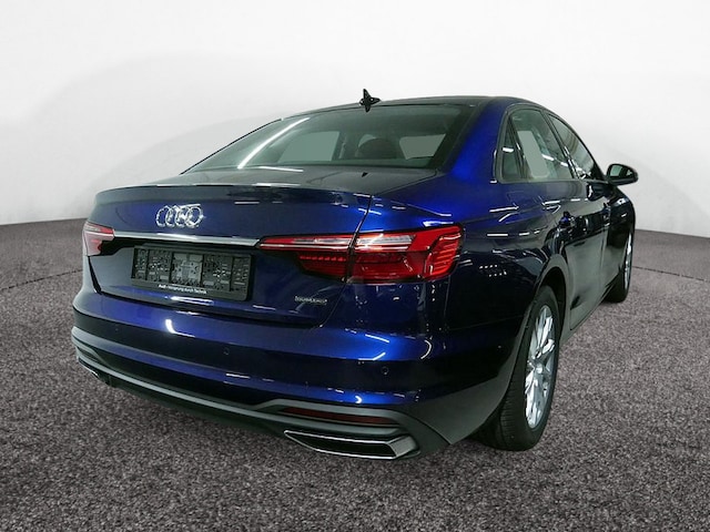 Audi A4 40 TFSI Quattro S-Tronic Sedan