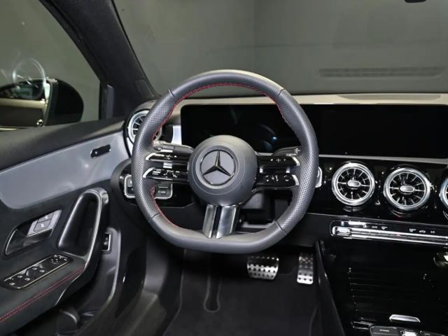 Mercedes-Benz A 200 AMG Line