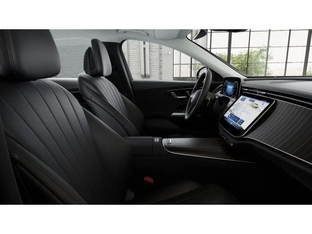 Mercedes-Benz E 200 AVANTGARDE Sedan