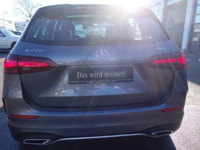 Mercedes-Benz B 220 4MATIC AMG Line