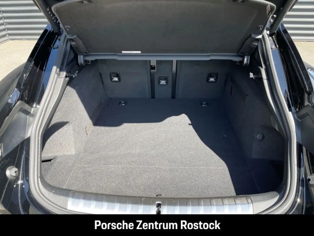 Porsche Taycan 4 Cross Turismo