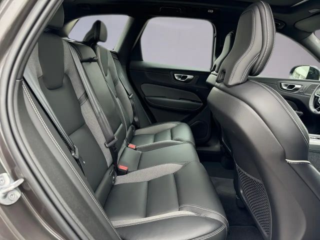 Volvo XC60 Dark Plus