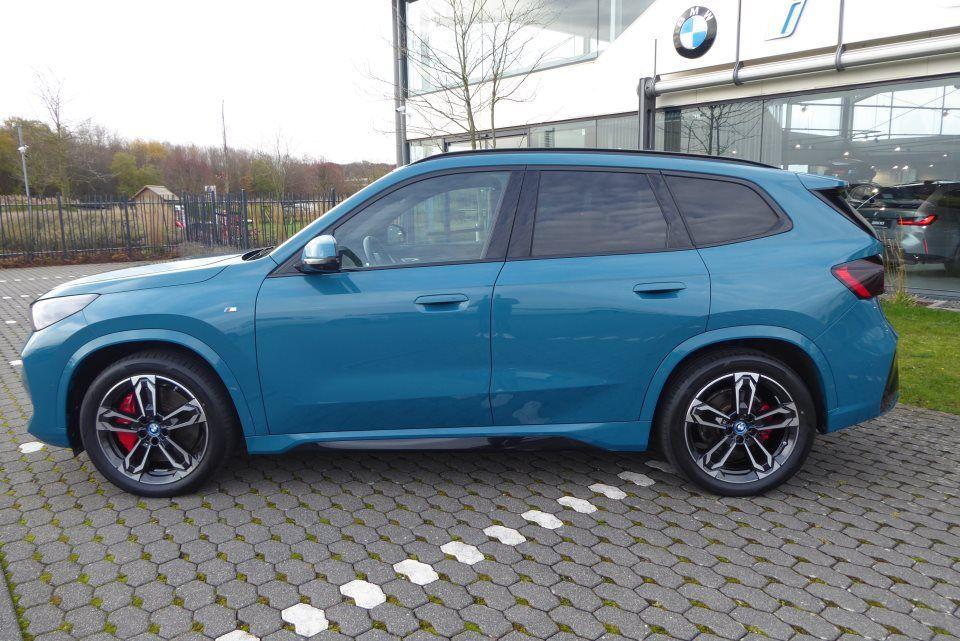 BMW iX1 xDrive30
