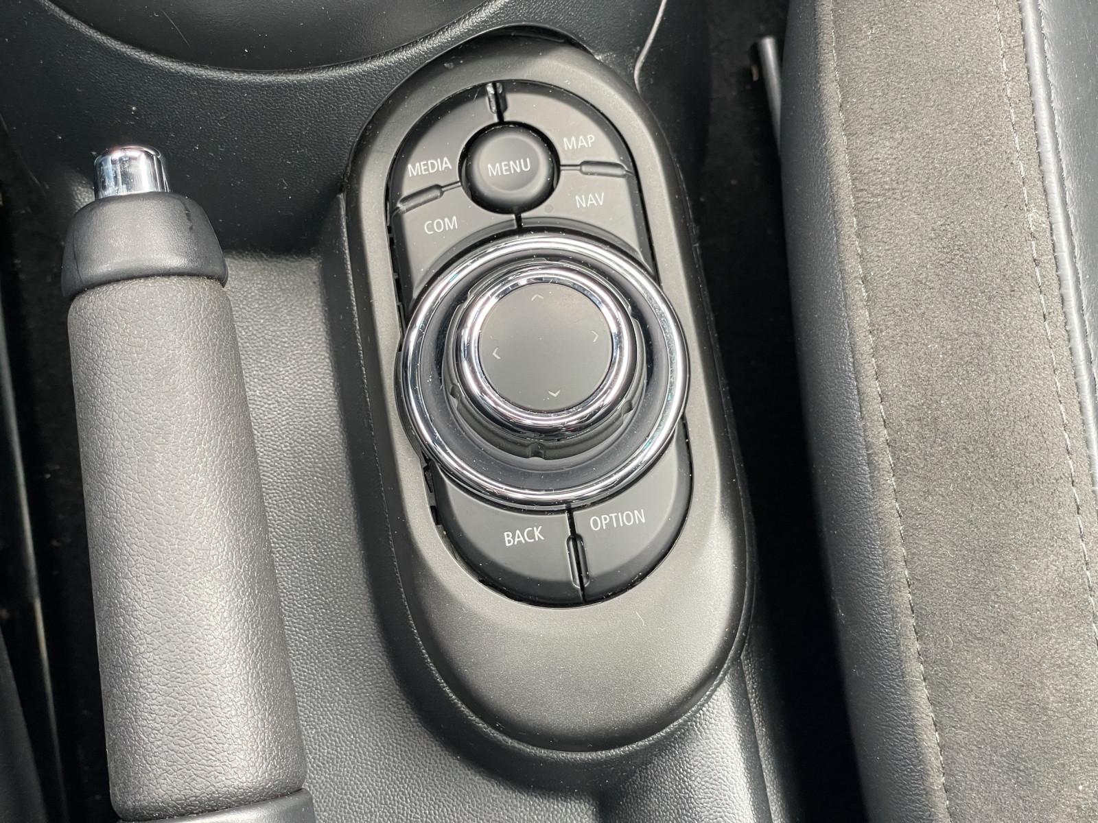 MINI Cooper lass.Trim Aut-HUD-Pano-Kam-LED-Leder-VC