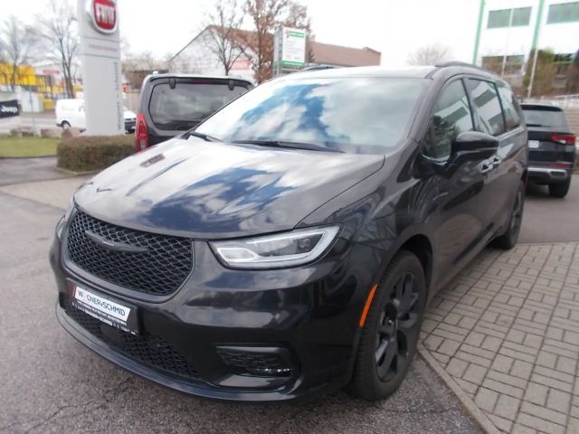 Chrysler Pacifica Limited