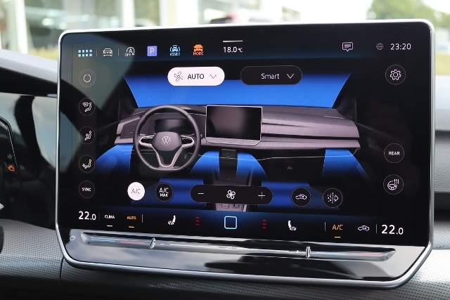 Volkswagen Golf 1.5 eTSI DSG