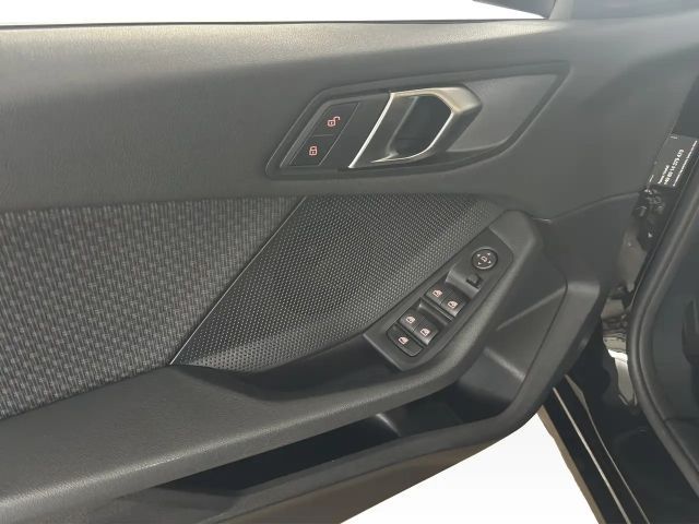 BMW 118 118d Advantage pakket Sedan