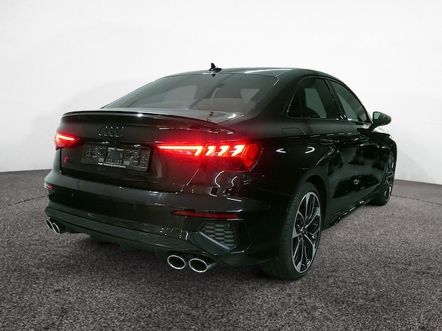 Audi S3 Quattro S-Tronic Sedan