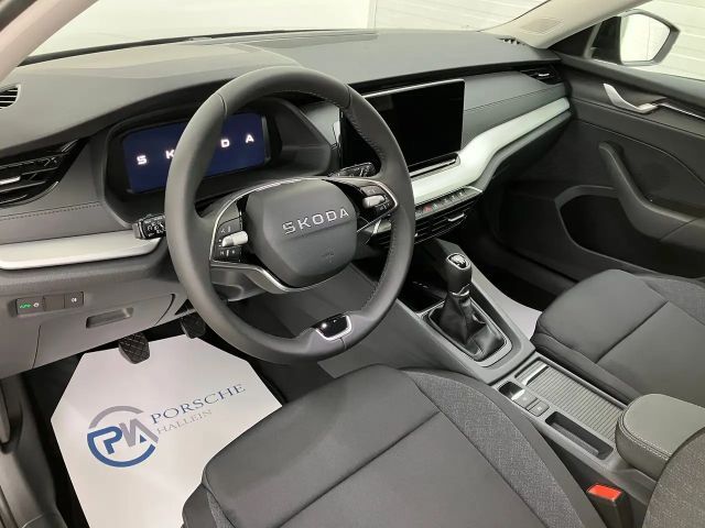 Skoda Octavia Essence TSI