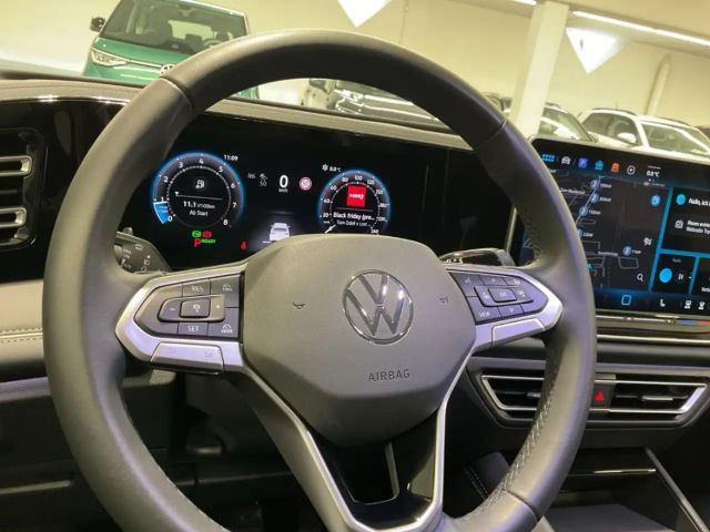 Volkswagen Tiguan 1.5 eTSI Elegance Elegance