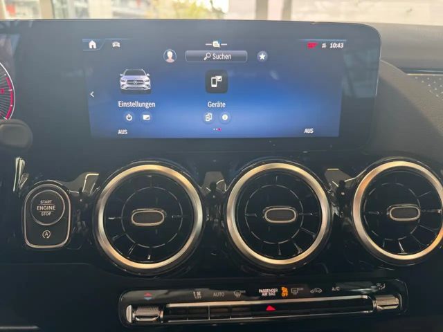 Mercedes-Benz GLA 180 GLA 180 d Progressive