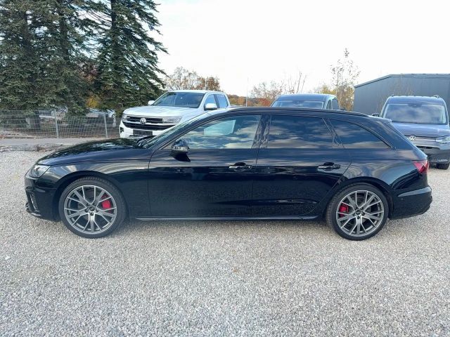 Audi A4 Avant Quattro S-Line