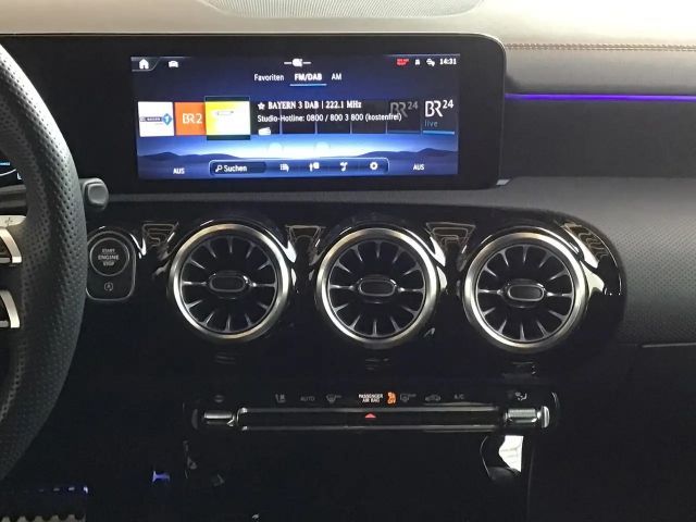 Mercedes-Benz CLA 200 AMG Line Coupé