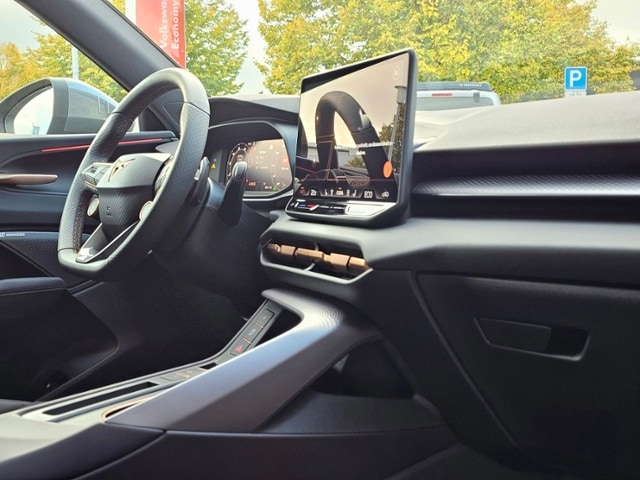 Cupra Terramar 1.5 e-Hybrid