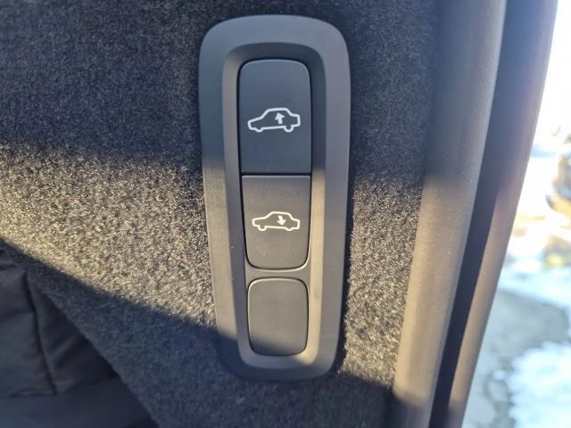 Volvo XC90 AWD Dark Plus T8