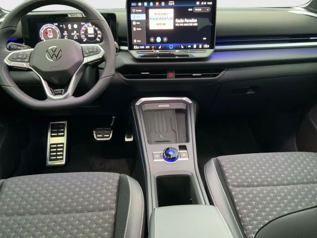 Volkswagen T-Roc 1.5 eTSI DSG R-Line