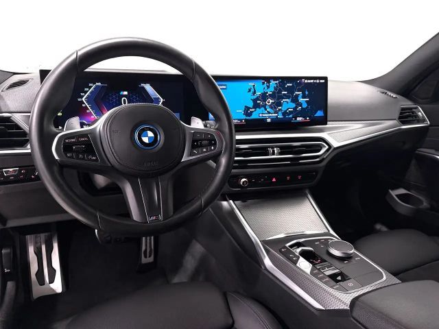 BMW 320 320e M-Sport xDrive