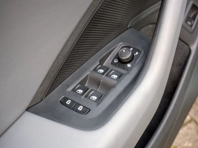 Volkswagen Passat 1.5 eTSI DSG Variant