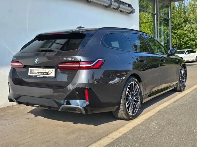 BMW 540 540d M-Sport Touring xDrive