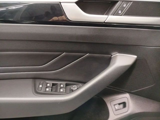 Volkswagen Arteon 2.0 TDI DSG IQ.Drive R-Line