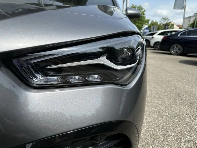 Mercedes-Benz CLA 200 AMG Line Coupé