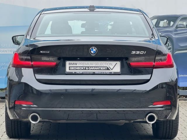 BMW 330 330i Sedan xDrive