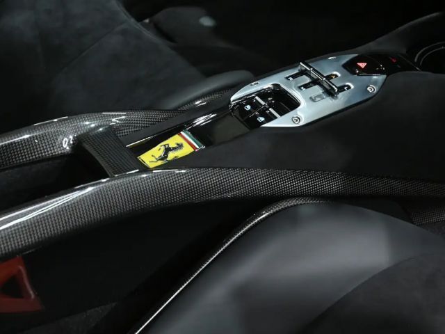 Ferrari SF90 Assetto Fiorano Stradale