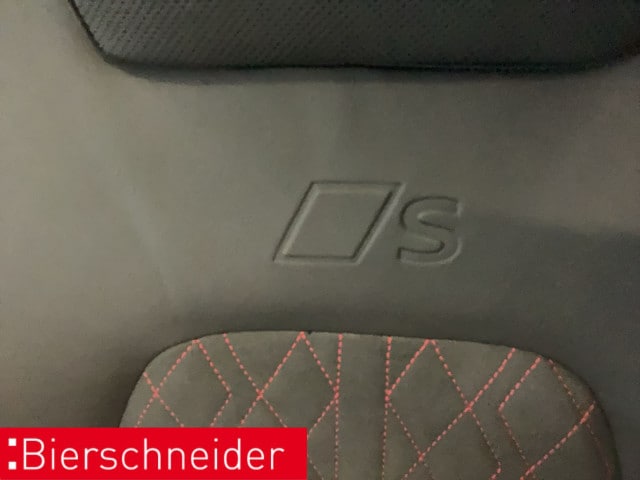 Audi A6 Avant Quattro S-Tronic