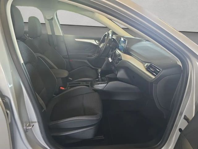 Ford Focus Cool & Connect EcoBoost Wagon