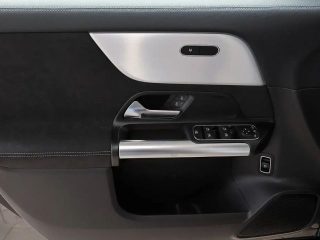 Mercedes-Benz GLA 220 4MATIC AMG Line