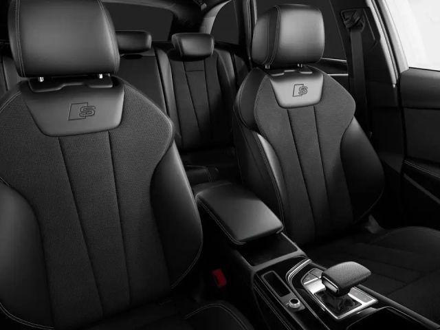 Audi A4 45 TFSI Avant Quattro S-Line