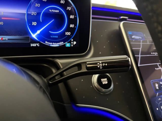 Mercedes-Benz EQE 300 Sedan