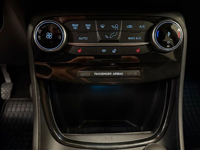 Ford Puma EcoBoost Titanium