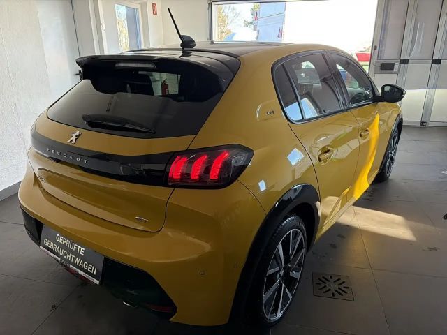 Peugeot 208 EAT8 GT-Line PureTech