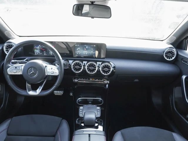 Mercedes-Benz A 250 A 250 e AMG Line