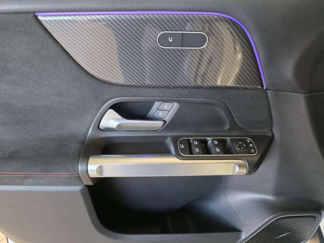 Mercedes-Benz GLB 250 AMG Line