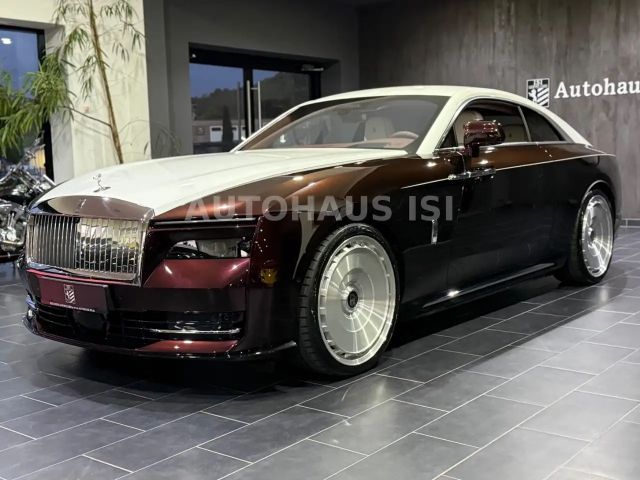Rolls-Royce Spectre TWO-TONE,STARLIGHT DOORS,BESPOKE,24"FULL