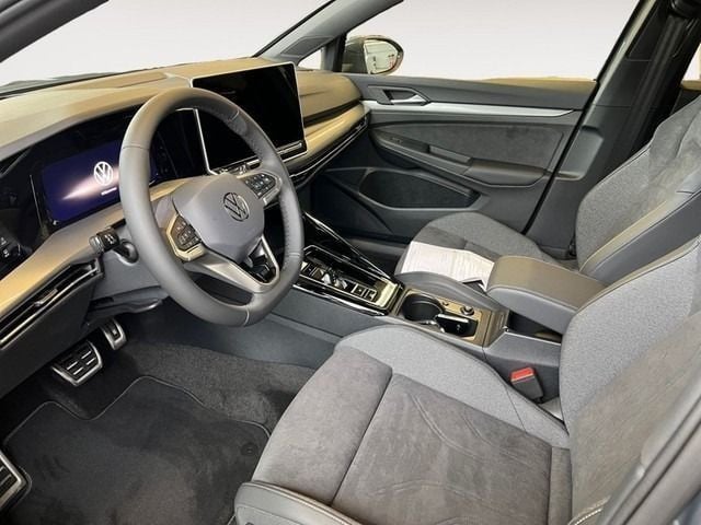 Volkswagen Golf 1.5 eTSI