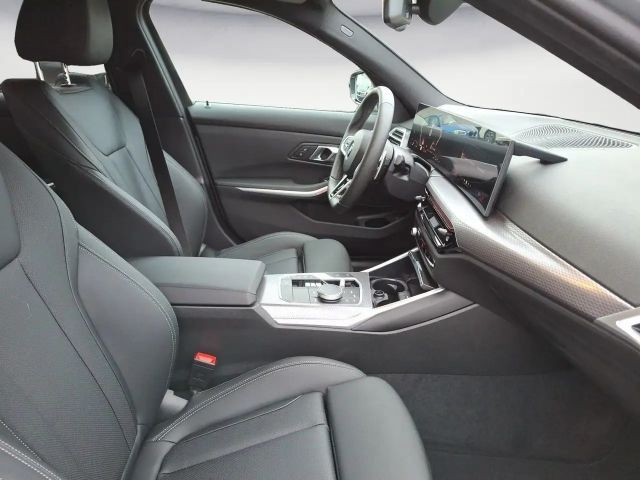 BMW 320 320d M-Sport Sedan xDrive