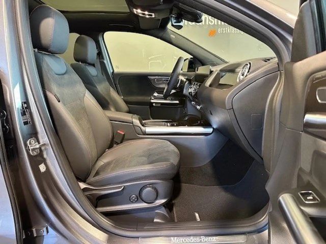 Mercedes-Benz GLA 220 4MATIC AMG Line