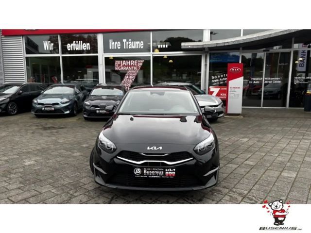 Kia Ceed 1,5T DCT Ultimate +Style+Sound+Navi+17Zoll