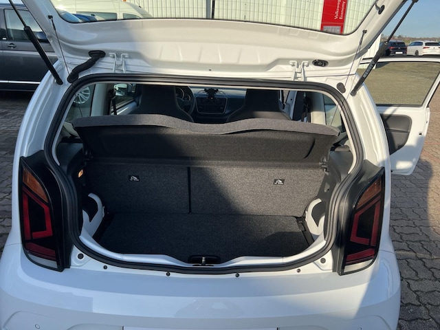 Volkswagen up! Move Move up!