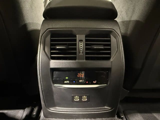 BMW 330 330d M-Sport Touring xDrive