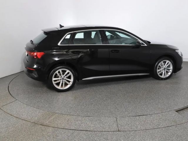 Audi A3 30 TDI Sedan