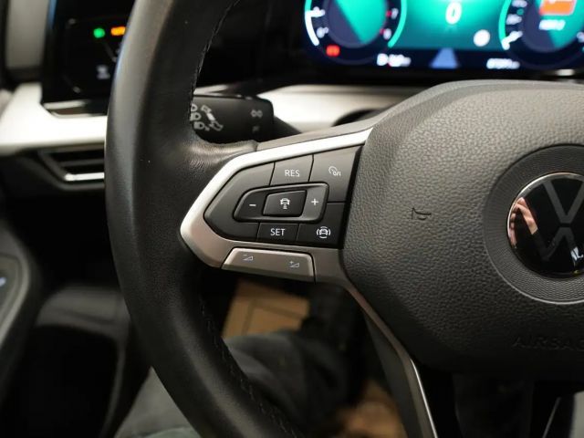 Volkswagen Golf 1.0 TSI Variant