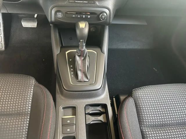 Ford Focus EcoBoost ST Line