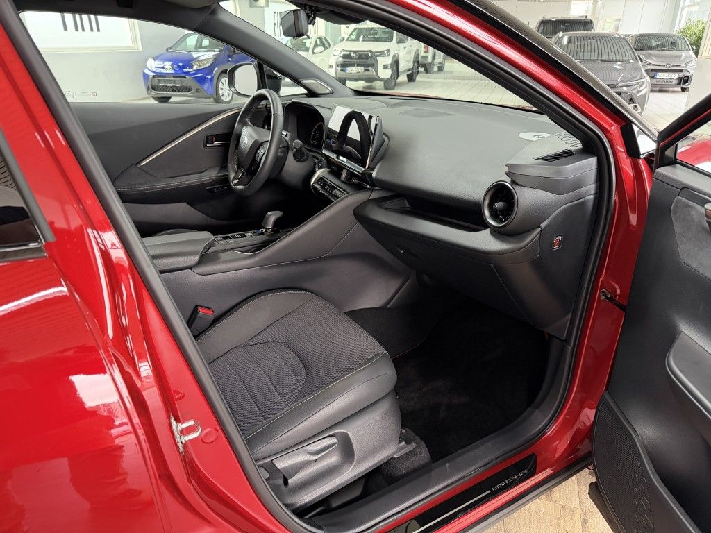 Toyota C-HR 5-deurs Lounge